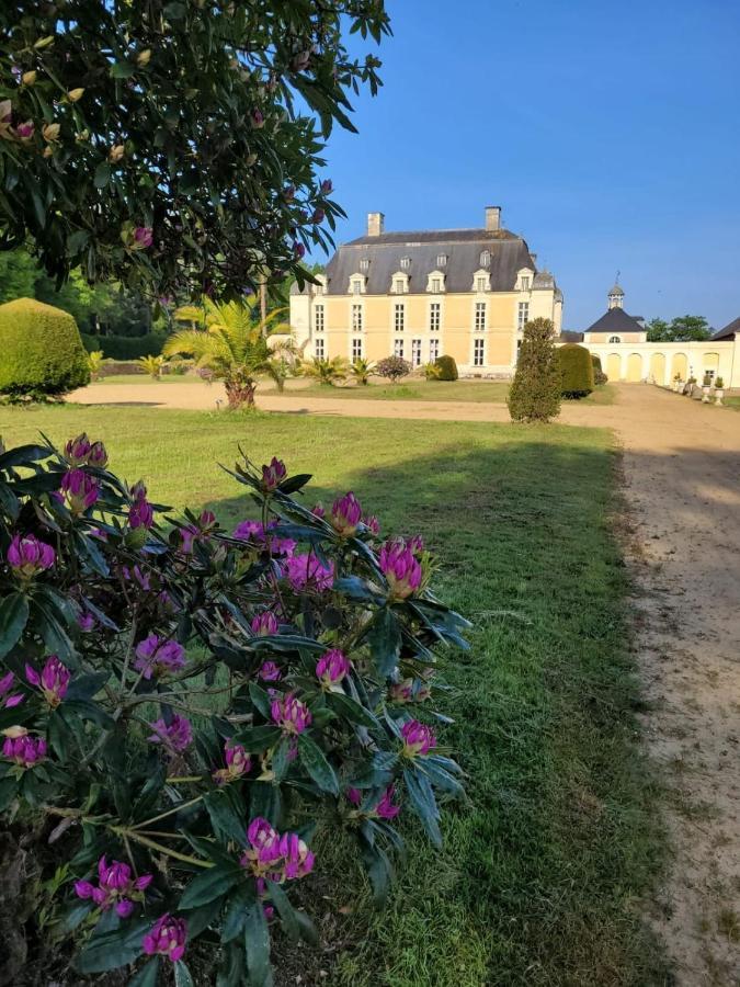 Chateau Du Boschet Chambre De L'Infatigable Gentilhomme Bourg-des-Comptes Exterior photo